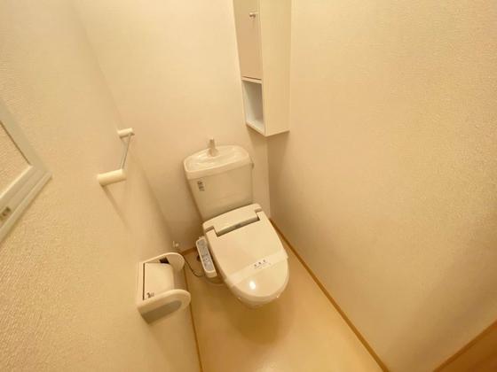 トイレ　※別部屋の写真です