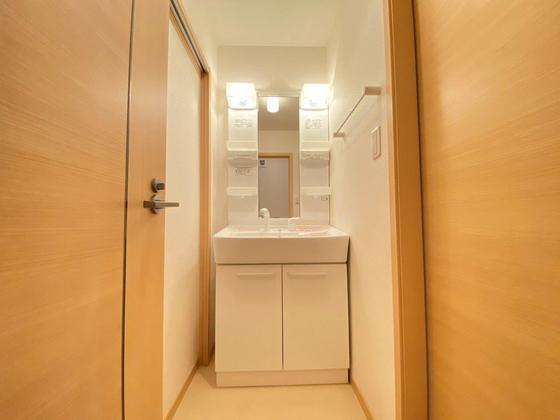 洗面設備　※別部屋の写真です