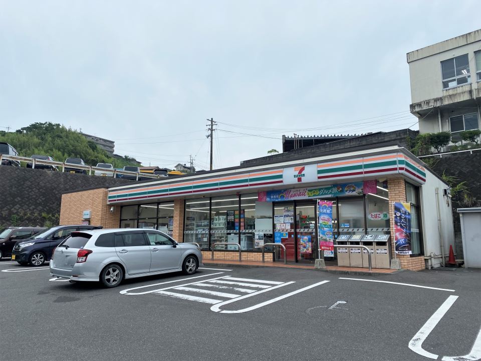 コンビニ　セブンイレブン鹿児島伊敷台７丁目店（コンビニ）まで90m
