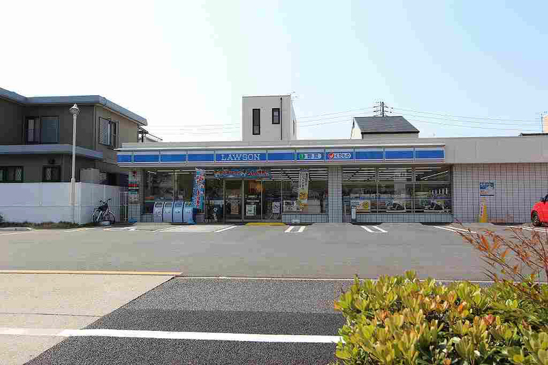 コンビニ　ファミリーマート 上名古屋四丁目店（コンビニ）まで67m