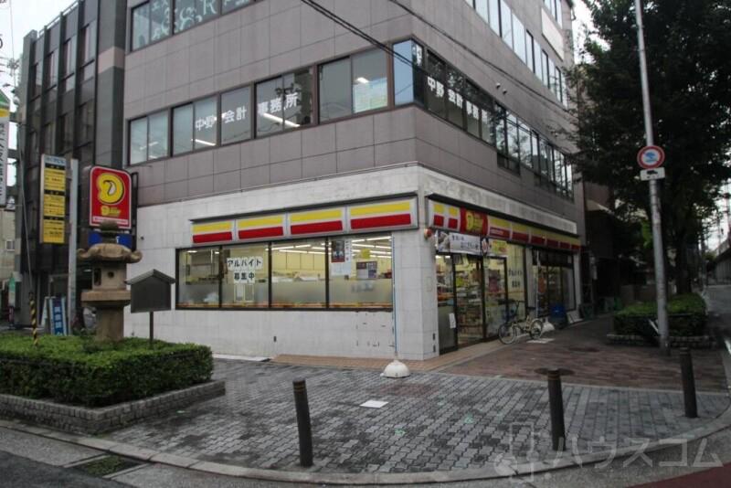 コンビニ　デイリーヤマザキ住吉大社駅前店（コンビニ）まで284m