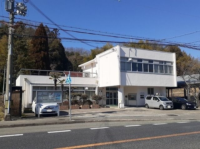 役所　神戸市役所北区役所八多連絡所様（役所）まで1030m