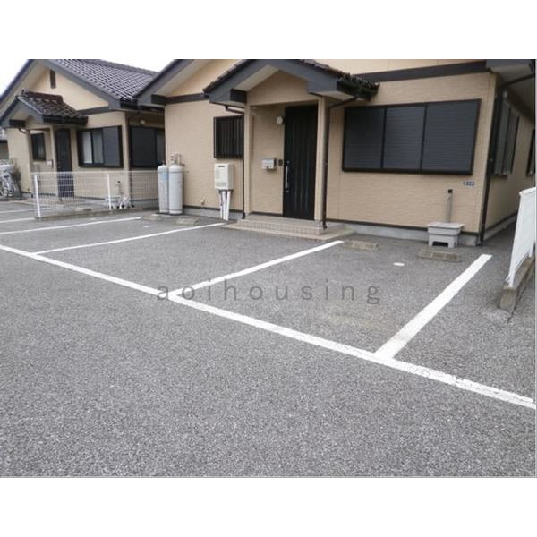 駐車場　平面駐車場