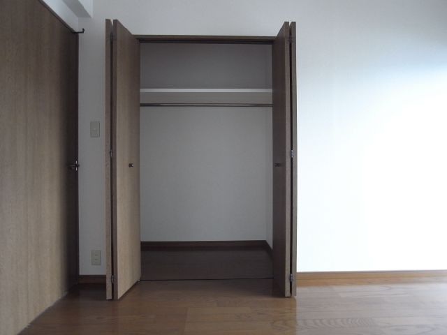 収納　クローゼット