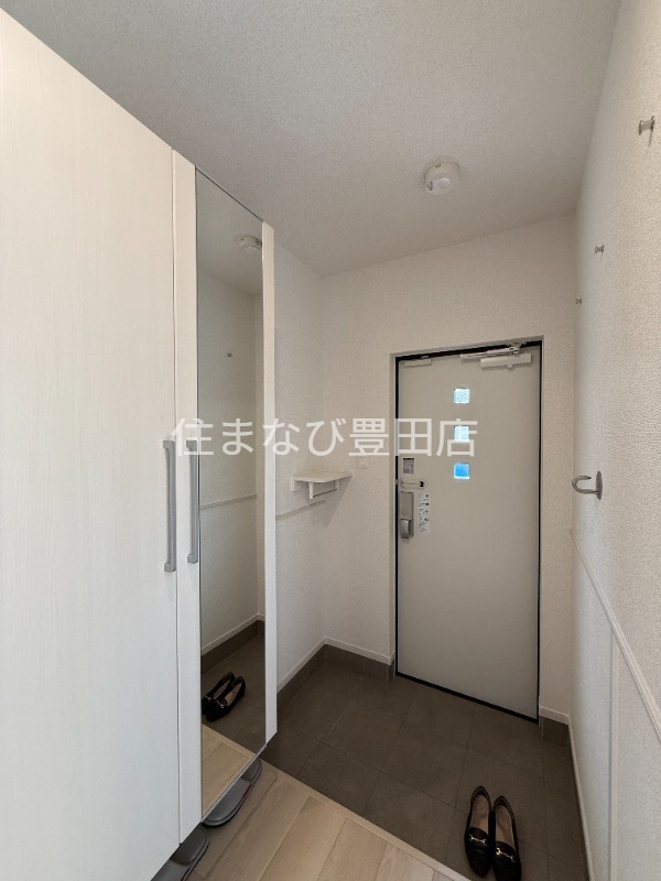 玄関　同型完成モデル
