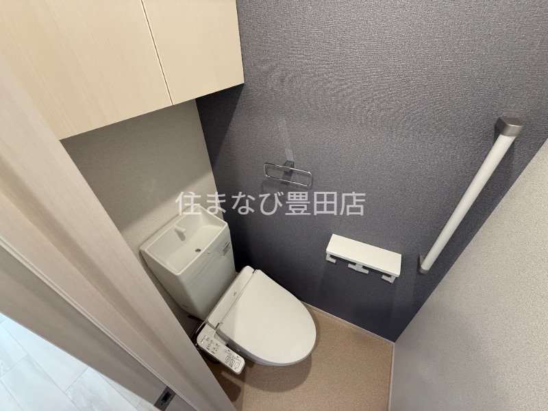 トイレ　同型完成モデル