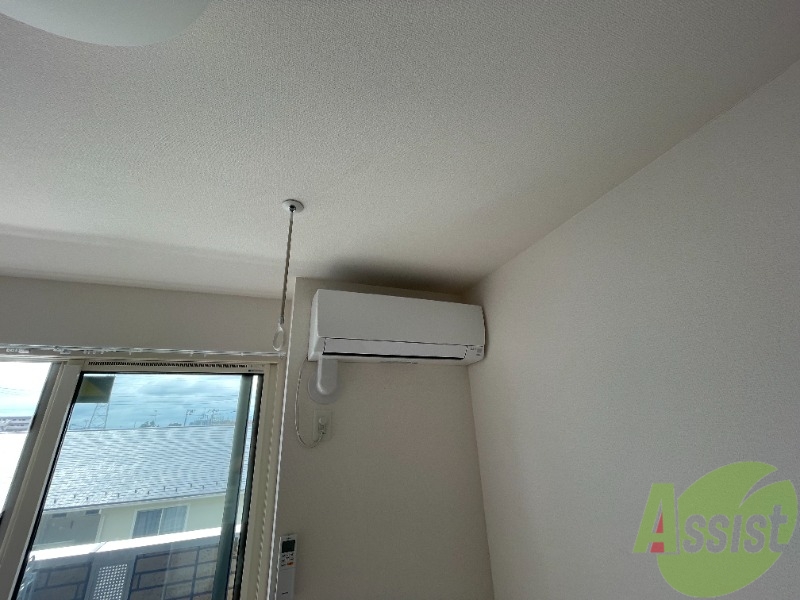 その他設備　エアコンは室内にございます。毎日の暮らしが楽々になりますね。