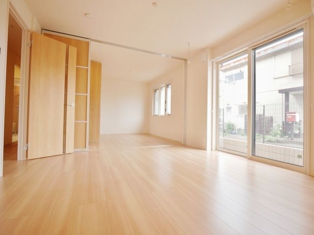 その他部屋・スペース　★きれいなフローリングのお部屋です★