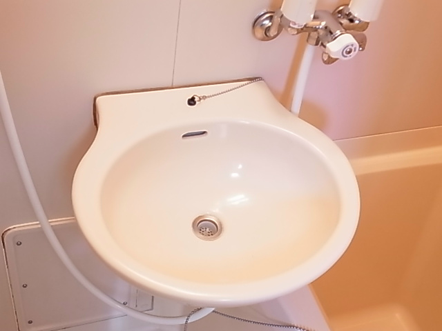 洗面設備　同一物件別部屋写真