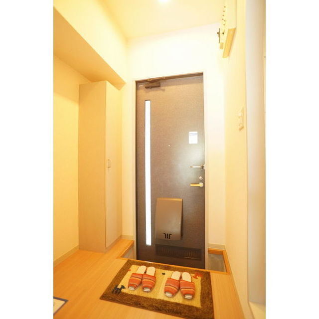 玄関　玄関には、シューズボックス付きです☆