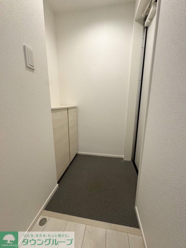 玄関　同建物別部屋