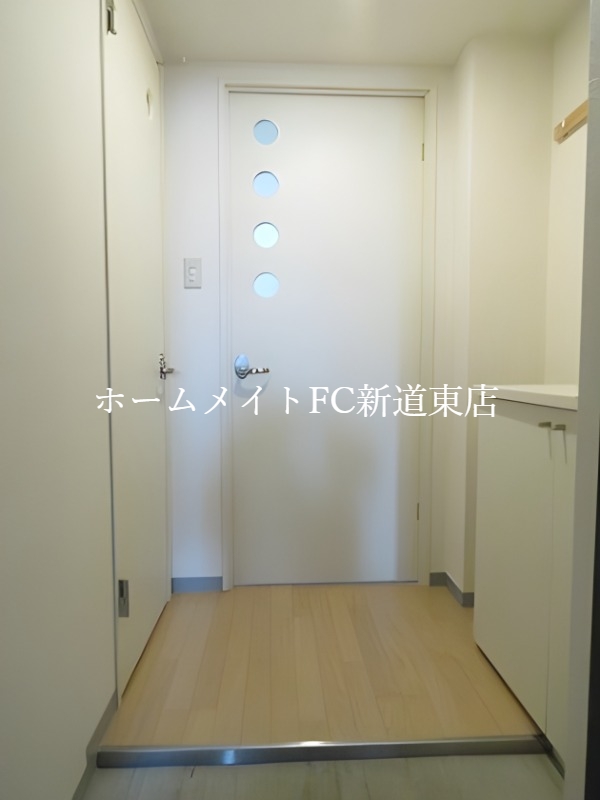 玄関　玄関