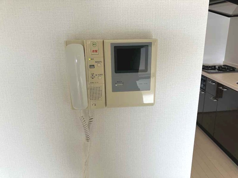 セキュリティ　モニター付きインターホン※新規交換予定