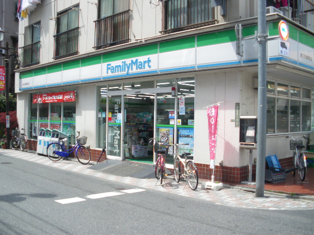コンビニ　ファミリーマート 新三河島駅前店（コンビニ）まで190m
