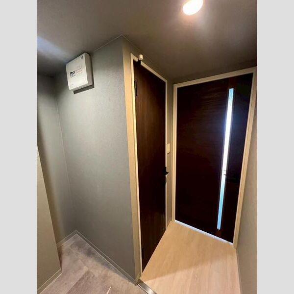 玄関　別号室内観写真