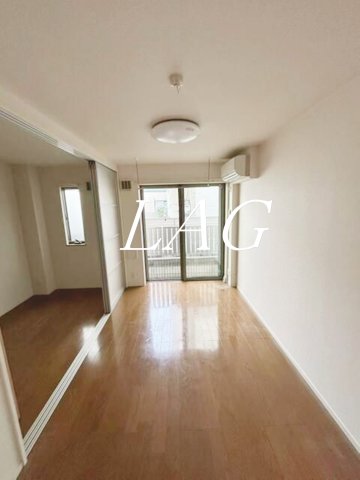 居室・リビング　洋室のお部屋です。