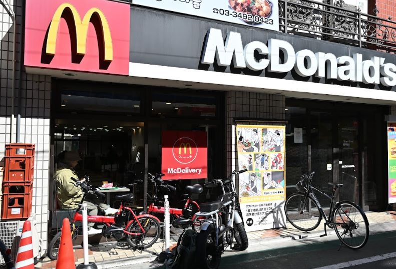 飲食店　マクドナルド目黒不動前店（飲食店）まで347m