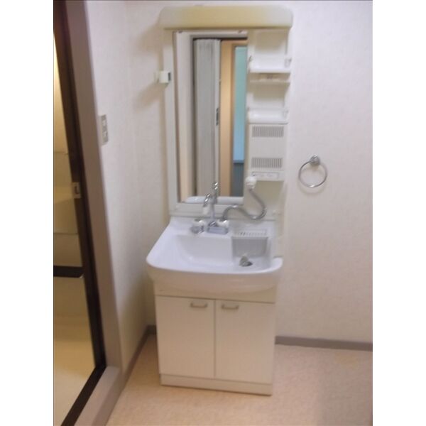 洗面設備　※別室の参考写真の為、現況優先です。