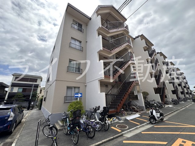 建物外観　外観は落ち着いています