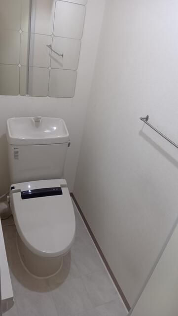 コープ野村園生2号棟のトイレ写真