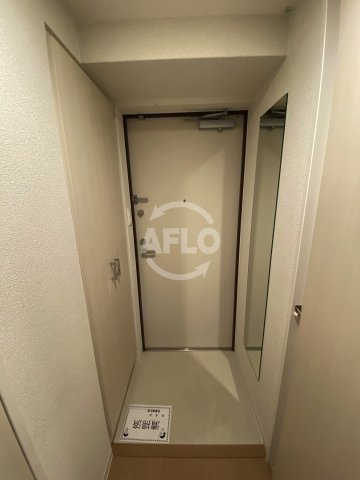 玄関　セレニテ本町グランデ　玄関