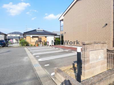 駐車場　駐車場