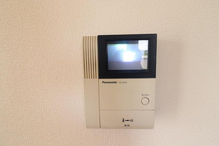 セキュリティ　モニター付きインターホン
