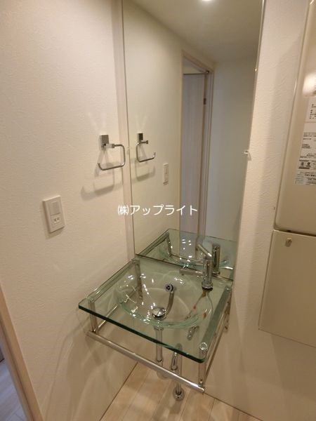 洗面設備　独立洗面台付き