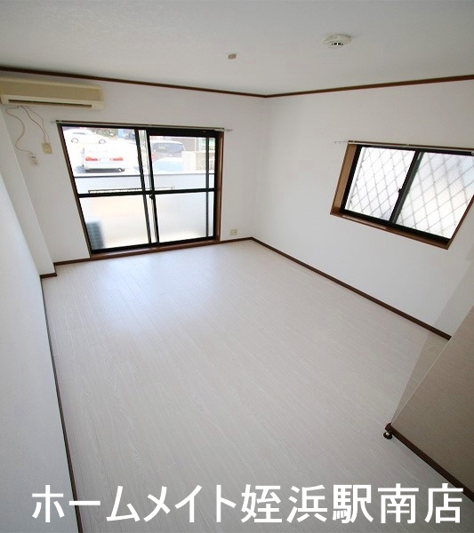 その他部屋・スペース　★角部屋2面採光♪★