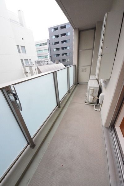 バルコニー　広々としたバルコニーです