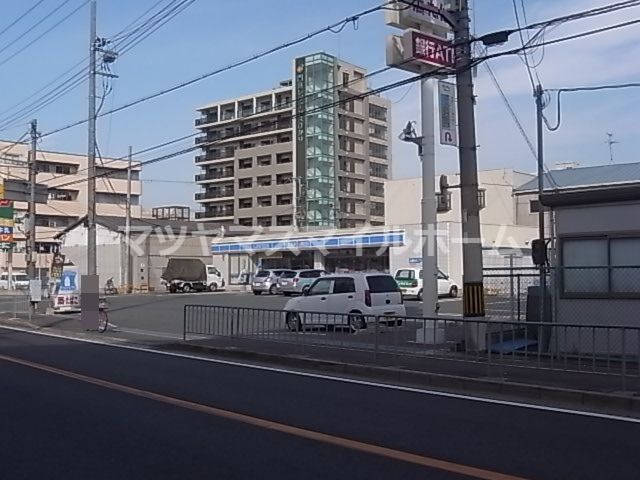 コンビニ　ローソン　門真北岸和田2丁目店（コンビニ）まで576m