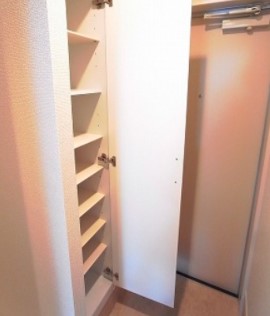 玄関　別部屋参照写真