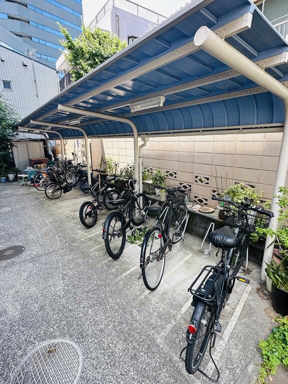 駐車場　駐輪場