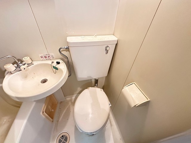 トイレ　別号室の写真