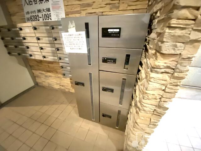 エントランス　宅配ボックス有り！