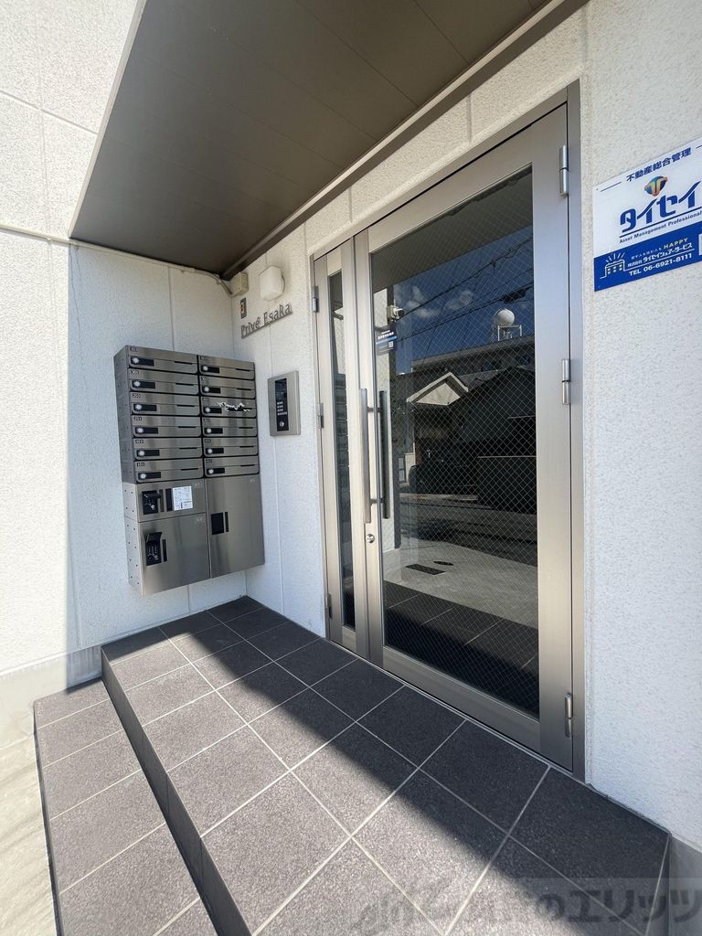 エントランス　エントランス