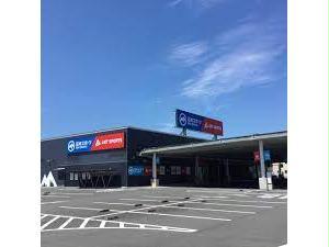 ショッピングセンター　石井スポーツ高崎店（ショッピングセンター）まで995m