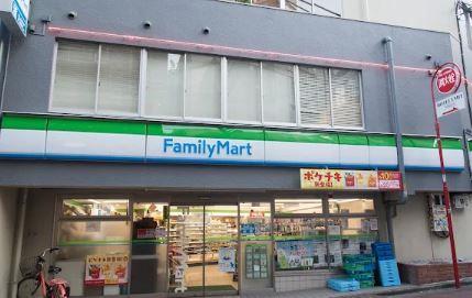 コンビニ　ファミリーマート 渋谷神南北谷公園前店（コンビニ）まで69m