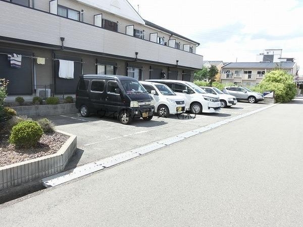 駐車場　平面駐車場！
