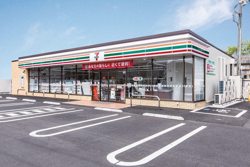 コンビニ　セブンイレブン板橋小茂根4丁目店（コンビニ）まで377m