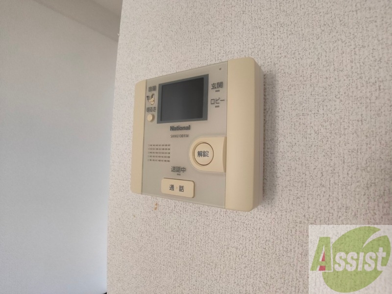 セキュリティ　ＴＶモニター付インターホンです。来客者の顔が見えるので安心！