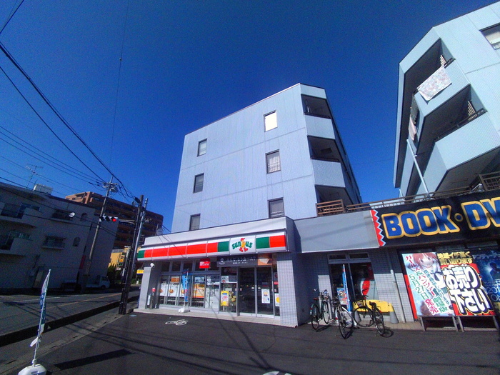 コンビニ　サンクス（コンビニ）まで302m