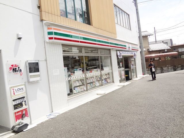 コンビニ　セブンイレブン川越南古谷店（コンビニ）まで1011m