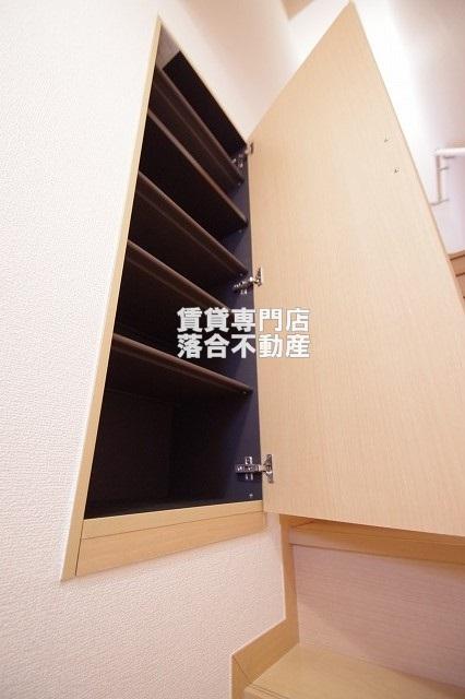 収納　シューズ収納