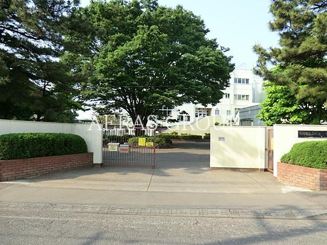 中学校　立川市立第七中学校（中学校）まで747m