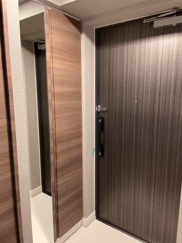 玄関　同タイプ別室参考写真