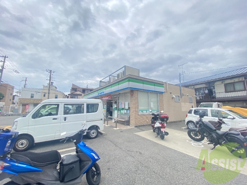コンビニ　ファミリーマート垂水泉が丘二丁目店（コンビニ）まで219m