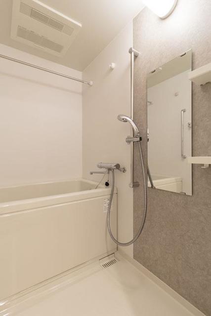 バス・シャワールーム　※写真は同タイプ住戸です。