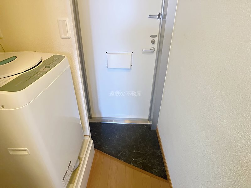 玄関　※別部屋参照