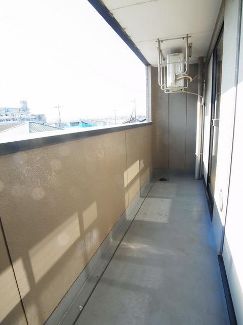 バルコニー　♪大きなバルコニー付き♪